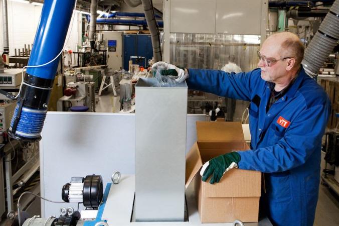 VTT kehitti uudentyyppisen laitteen hankalien jätemateriaalien prosessointiin