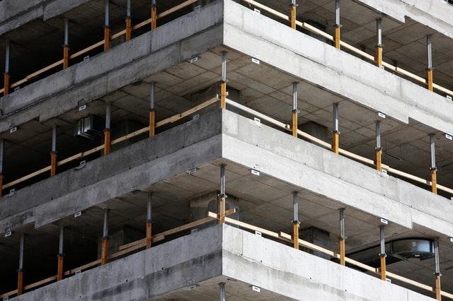 EUROFRAME: Talouskasvu hidastuu ja epävarmuus jatkuu; Suomen teollinen tuotanto pysynyt ”yllättävän rotevana”