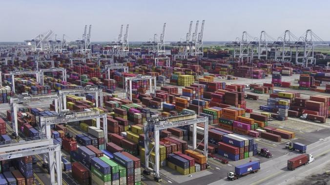 Konecranesilta 28 konttinosturia Georgia Ports Authoritylle