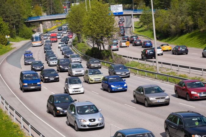 Romutuspalkkiokampanja vähensi suomalaisen autokannan päästöjä