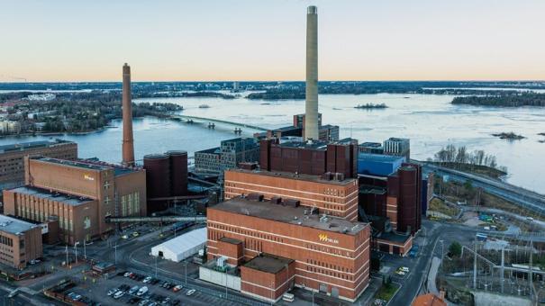 Valmet ja Helen solmivat pitkäaikaisen huoltosopimuksen Salmisaaren uuden puupellettikattilan käytön tueksi
