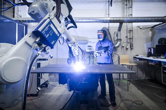 Lappeenrannan yliopisto kehittää itsestään oppivaa hitsausjärjestelmää
