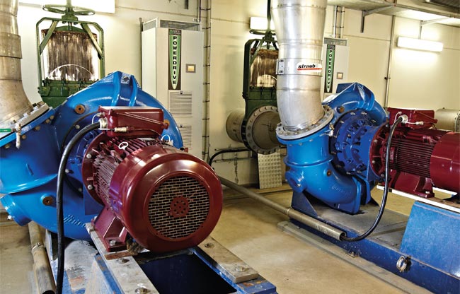 Vaikka pumput ja kestomagneettimoottorit näyttävät ulospäin tavanomaisilta, niiden avulla saavutetaan yli 20 prosentin energiansäästö pumpattua jätevesikuutiota kohti. Kun sähkö muodostaa pumpun elinkaarikustannukset lähes kokonaan, saavutettu kumulatiivinen hyöty on hyvin merkittävä.